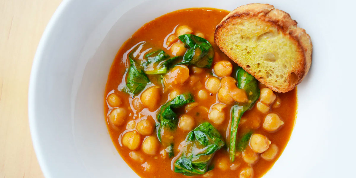 Cocido de Garbanzos (Spanish Chickpea Stew)